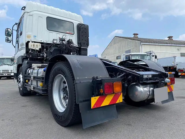 いすゞ ギガ 大型 トラクター ハイルーフ 1デフの中古トラック画像4