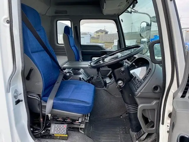 いすゞ ギガ 大型 トラクター ハイルーフ 1デフの中古トラック画像11