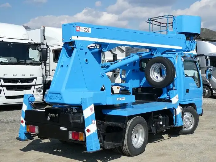 いすゞ エルフ 小型 高所・建柱車 高所作業車 BDG-NKR85N の中古 いすゞ エルフ 小型 高所・建柱車 高所作業車 BDG-NKR85N の中古