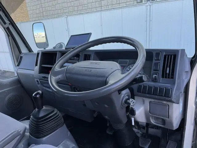 いすゞ エルフ 小型 平ボディ TKG-NHR85A H26の中古トラック画像13