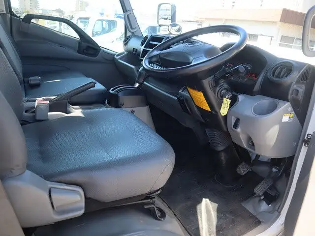 日野 デュトロ 小型 平ボディ TPG-XZC710M H30の中古トラック画像11