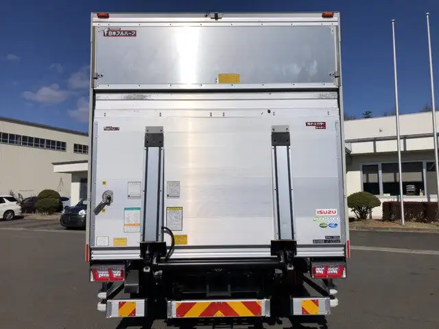いすゞ フォワード 中型/増トン アルミバン パワーゲート エアサスの中古トラック画像4