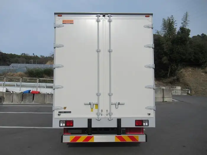 日野 レンジャー 中型/増トン ウイング エアサス ベッドの中古トラック画像3