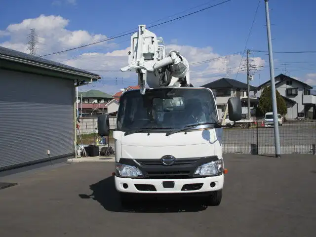 日野 デュトロ 小型 高所・建柱車 建柱車 TKG-XZU602Fの中古トラック画像2