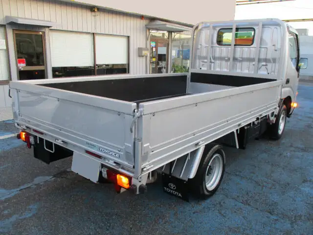 トヨタ トヨエース 小型 平ボディ ABF-TRY230 H28の中古トラック画像3