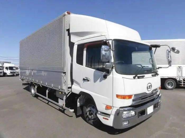 日産UD コンドル 中型/増トン ウイング エアサス ベッドの中古トラック画像2
