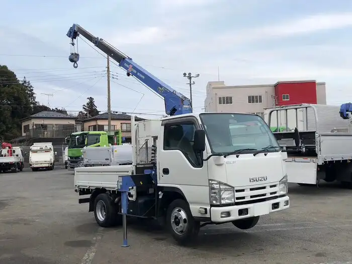 いすゞ エルフ 小型 クレーン付 3段 ラジコンの中古トラック画像2
