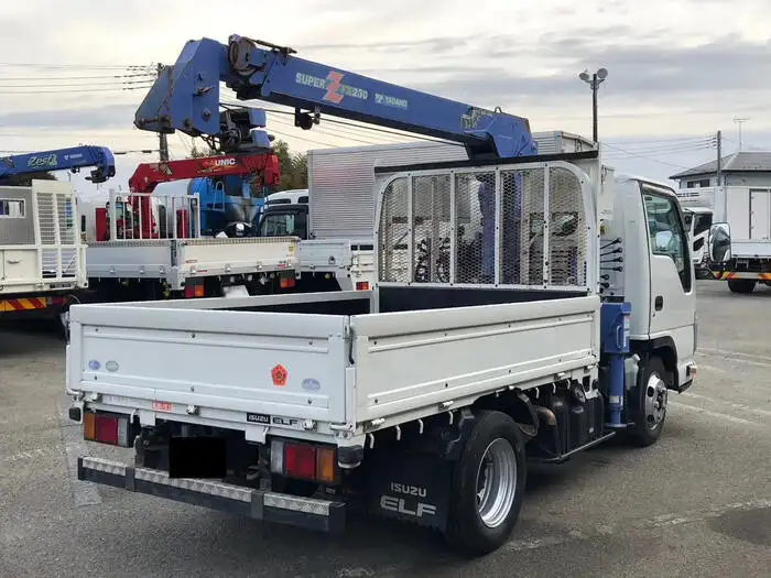 いすゞ エルフ 小型 クレーン付 3段 ラジコンの中古トラック画像3