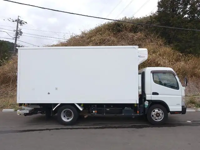 三菱 キャンター 小型 冷凍冷蔵 低温 パワーゲートの中古トラック画像2