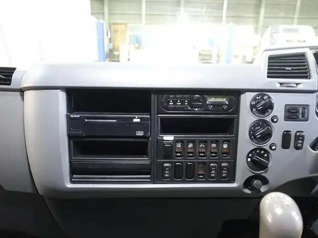三菱 ファイター 中型/増トン ウイング パワーゲート ベッドの中古トラック画像13