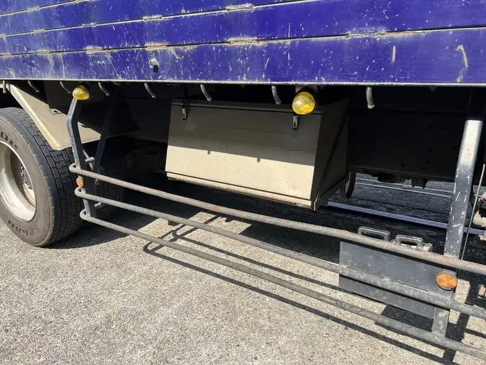 いすゞ ギガ 大型 平ボディ ベッド PDG-CYM77V8の中古トラック画像10