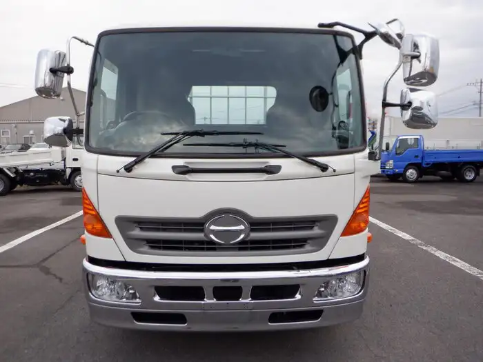 日野 レンジャー 中型/増トン 平ボディ 床鉄板 ベッドの中古トラック画像2