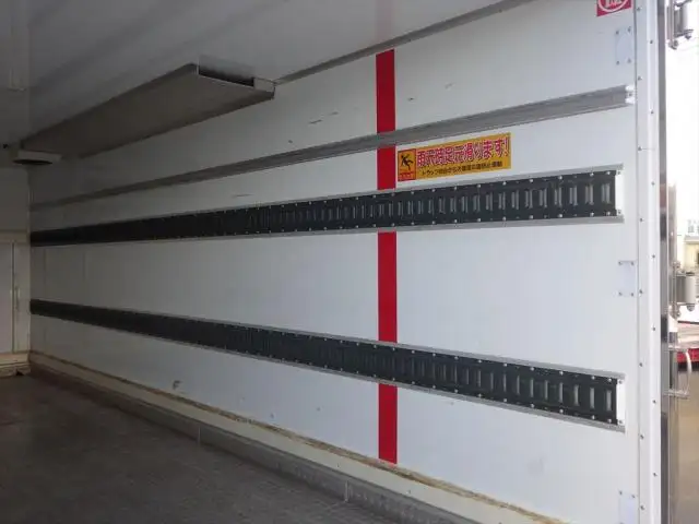 いすゞ エルフ 小型 冷凍冷蔵 低温 パワーゲートの中古トラック画像9