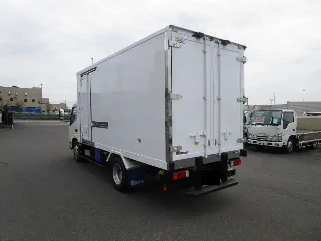 日野 デュトロ 小型 冷凍冷蔵 低温 スタンバイの中古トラック画像4