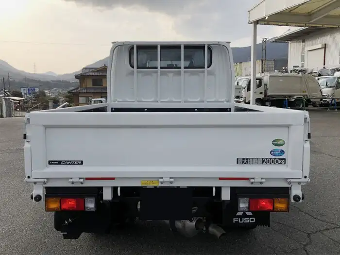 三菱 キャンター 小型 平ボディ Wキャブ 2RG-FBA20の中古トラック画像6