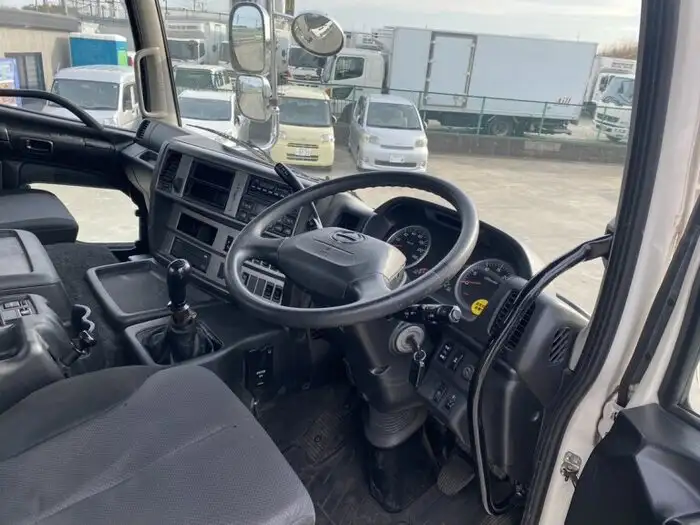 日野 プロフィア 大型 トラクター ハイルーフ 1デフの中古トラック画像11