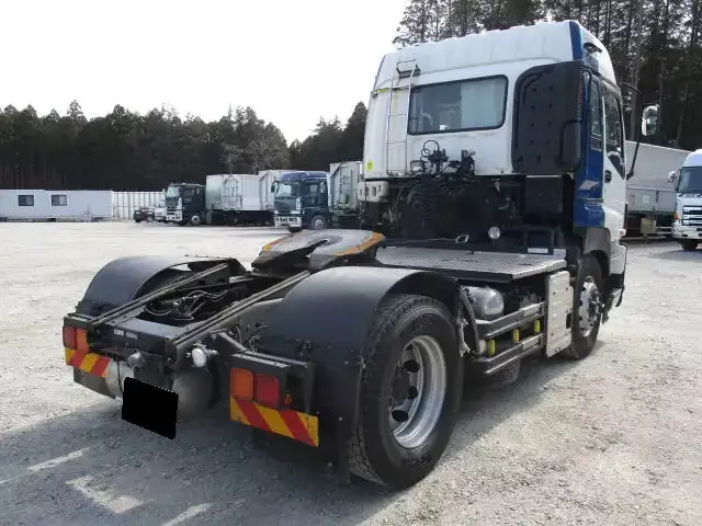 いすゞ ギガ 大型 トラクター ハイルーフ 1デフの中古トラック画像2