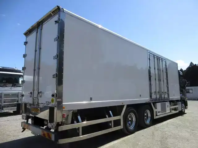 日産UD クオン 大型 冷凍冷蔵 2PG-CD5CA の中古トラック【車両No 日産UD クオン 大型 冷凍冷蔵 2PG-CD5CA の中古トラック【車両No