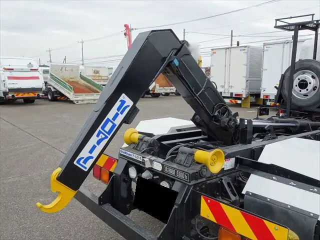 いすゞ フォワード 中型/増トン アームロール クレーン付き ツインホイストの中古トラック画像7