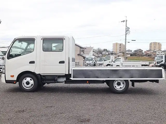 トヨタ ダイナ 小型 平ボディ Wキャブ TKG-XZU710の中古トラック画像6