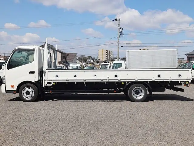 トヨタ ダイナ 小型 平ボディ TDG-XZU732 H31/R1の中古トラック画像6