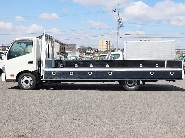 トヨタ ダイナ 小型 平ボディ TDG-XZU732 H31/R1の中古トラック画像7