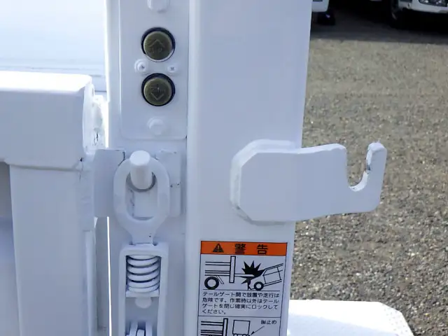 マツダ ボンゴ 小型 平ボディ パワーゲート 床鉄板の中古トラック画像8