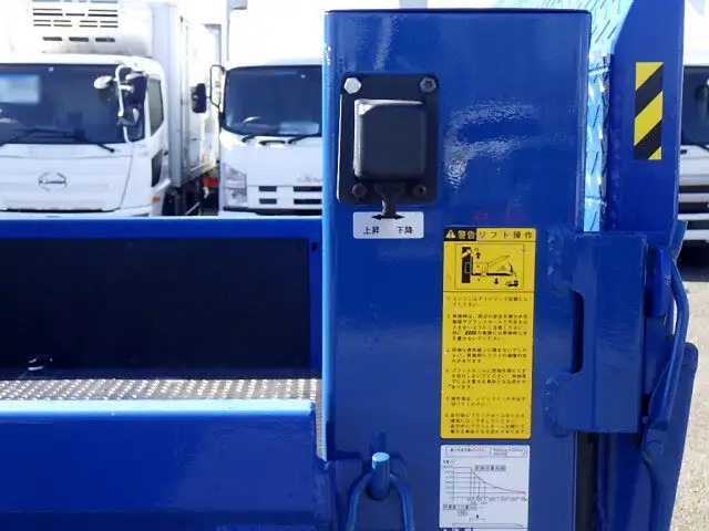 トヨタ ダイナ 小型 平ボディ セミロング TKG-XZU710 の中古