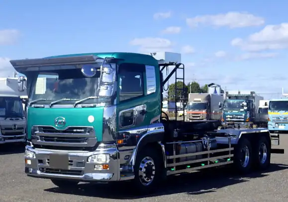 日産UD クオン 大型 アームロール ツインホイスト ベッドの中古トラック画像1
