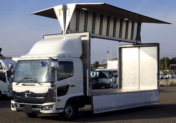 三菱 スーパーグレート 大型 クレーン付 床鉄板 4段 の中古トラック【車両No.95558】