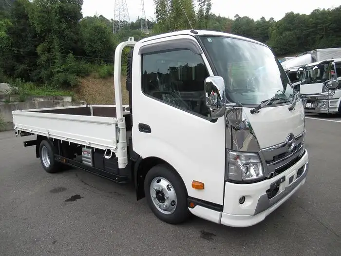 日野 デュトロ 小型 平ボディ 2RG-XZU712M R5の中古トラック画像2