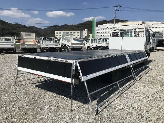 いすゞ フォワード 中型/増トン 平ボディ 床鉄板 ベッドの中古トラック画像5