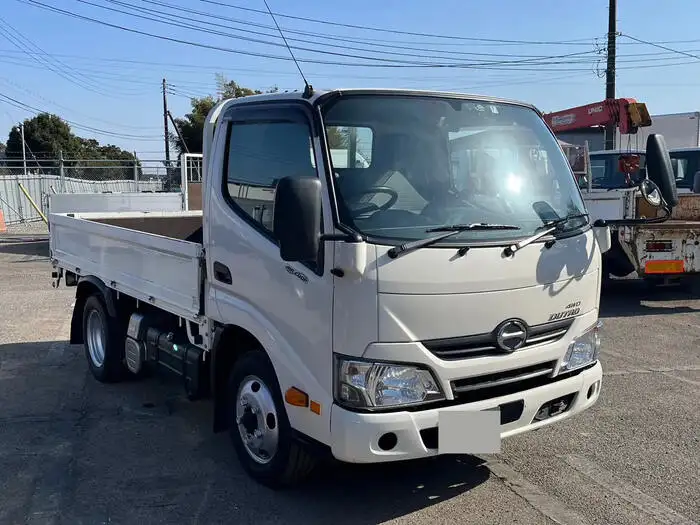 日野 デュトロ 小型 平ボディ TKG-XZC675M H30の中古トラック画像2