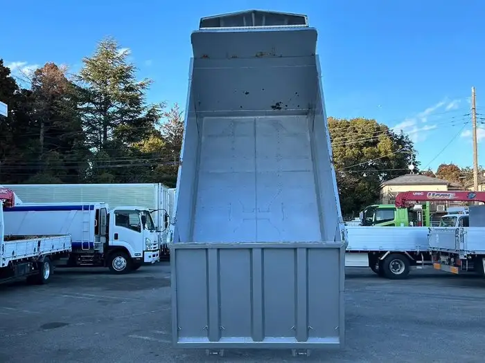 いすゞ フォワード 中型/増トン ダンプ 土砂禁 ステンレス張りの中古トラック画像10