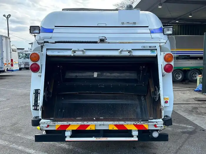 三菱 ファイター 中型/増トン パッカー車 プレス式 TKG-FK71Fの中古トラック画像6