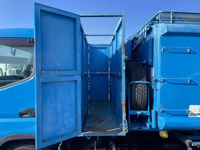 三菱 キャンター 小型 パッカー車 プレス式 TKG-FEB90の中古トラック画像11