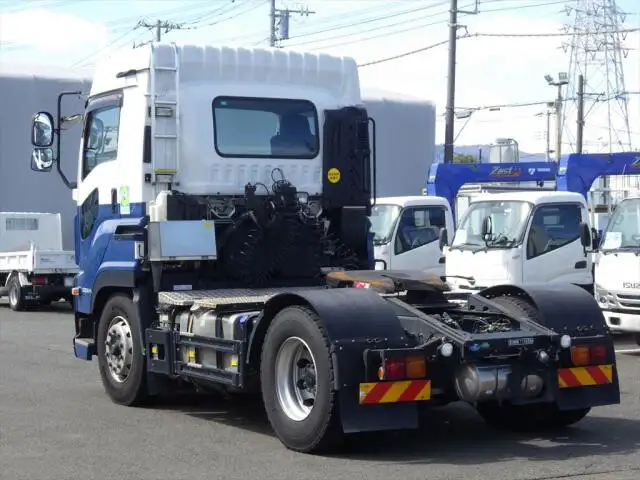 いすゞ ギガ 大型 トラクター ハイルーフ 1デフの中古トラック画像5