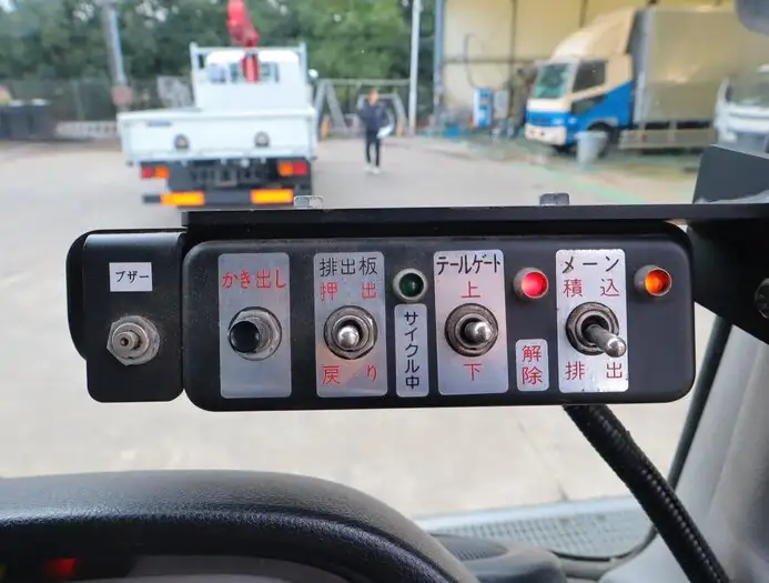 日野 レンジャー 中型/増トン パッカー車 巻き込み式 TKG-FC9JEAAの中古トラック画像15