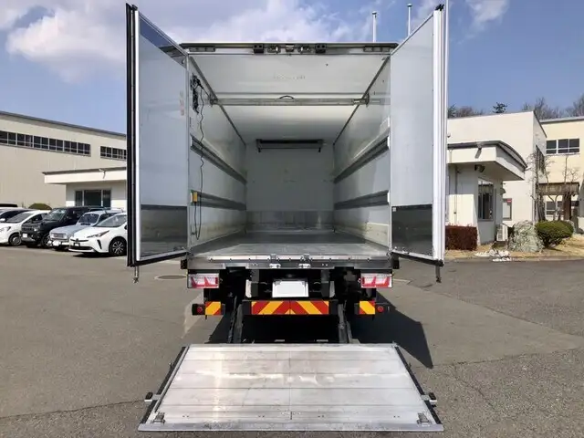 日野 レンジャー 中型/増トン 冷凍冷蔵 低温 パワーゲートの中古トラック画像5