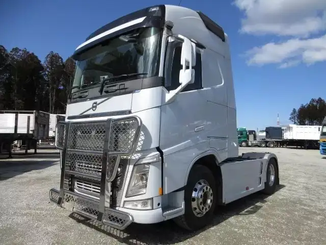 ボルボ トラック 大型 トラクター ハイルーフ 1デフの中古トラック画像1