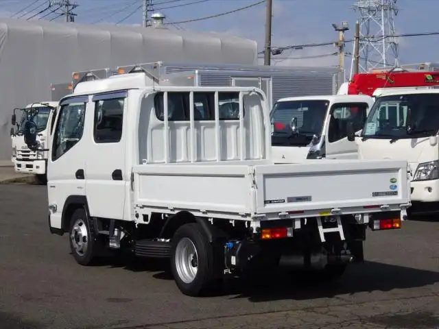 三菱 キャンター 小型 平ボディ Wキャブ 2RG-FBA20の中古トラック画像5