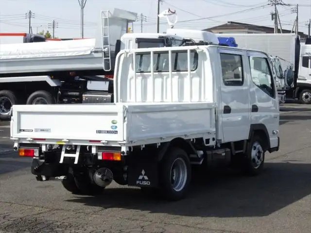 三菱 キャンター 小型 平ボディ Wキャブ 2RG-FBA20の中古トラック画像3