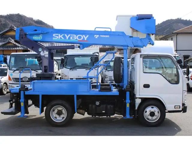 いすゞ エルフ 小型 高所・建柱車 高所作業車 電工仕様の中古トラック画像4