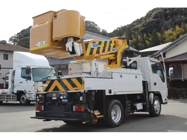 いすゞ エルフ 小型 高所・建柱車 高所作業車 電工仕様の中古トラック画像3