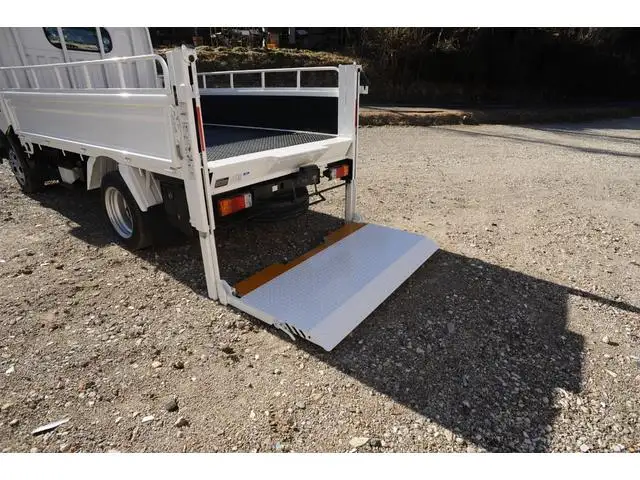 日産 アトラス 小型 平ボディ パワーゲート 床鉄板の中古トラック画像10