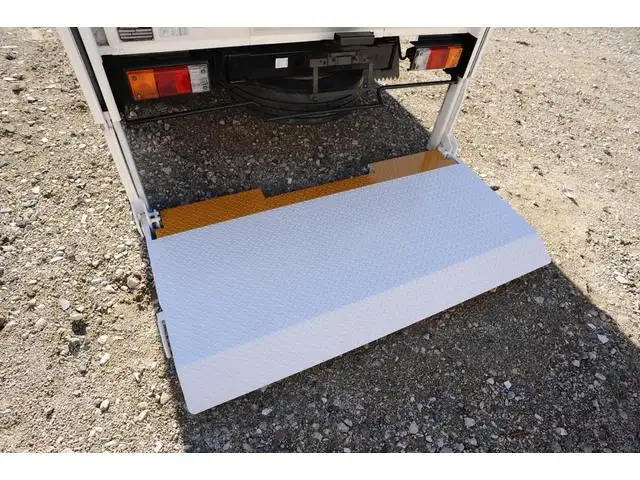 日産 アトラス 小型 平ボディ パワーゲート 床鉄板の中古トラック画像11