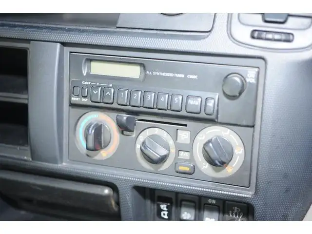 日産 アトラス 小型 平ボディ パワーゲート 床鉄板の中古トラック画像15