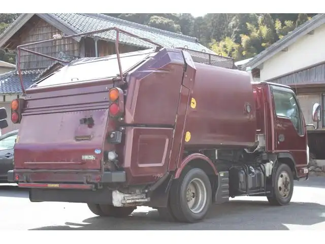 いすゞ エルフ 小型 パッカー車 巻き込み式 回転ダンプ式の中古トラック画像3