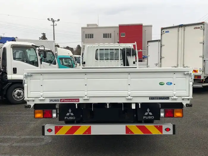 三菱 ファイター 中型/増トン 平ボディ ベッド 2KG-FK62Fの中古トラック画像4
