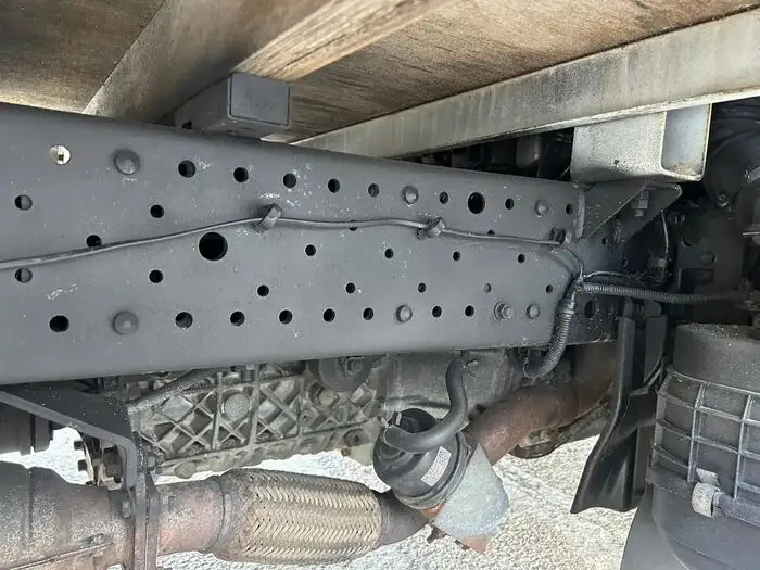 いすゞ エルフ 小型 平ボディ SKG-NLR85AR H23の中古トラック画像18